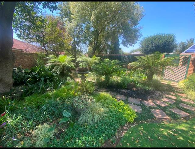 4 BEDROOM HOUSE FOR SALE IN GROENKOL